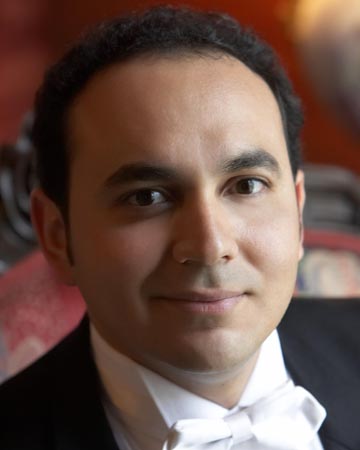 Baritone Jose Adan Perez